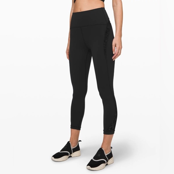 Lululemon Wunder Under Crop High-rise 21” in Flocked Everlux - Picture 2 of 5